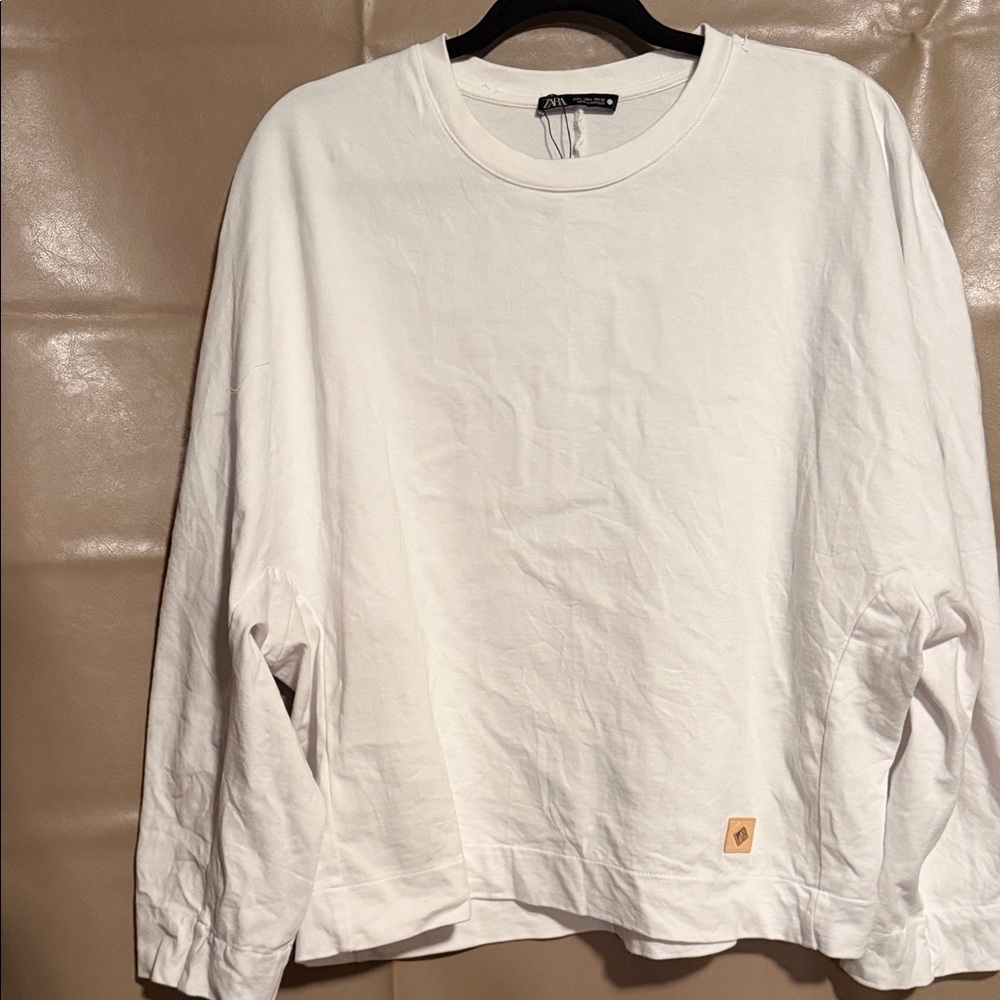 Zara Off-White Crew Neck Sweatshirt